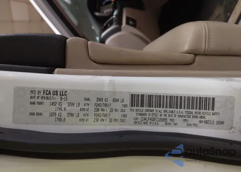 2015 Jeep Grand Cherokee Laredo z USA, uszkodzony, nr VIN 1C4RJFAG6FC122095